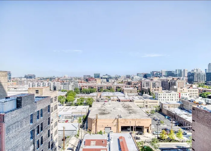 W Loop W Gym Pool Coworking Nr Uic Chi-435 Chicago
