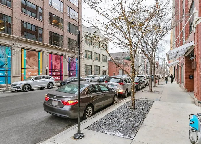 W Loop W Gym Pool Coworking Nr Uic Chi-435